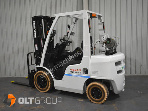 Unicarriers 2.5 Tonne Forklift Container Mast 2015 Series 4750mm Lift Height LPG Sideshift