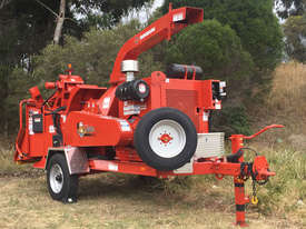 Used Morbark 1821 Wood Chipper - picture0' - Click to enlarge