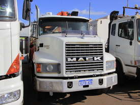 Mack 2002 Value Liner Truck - picture0' - Click to enlarge