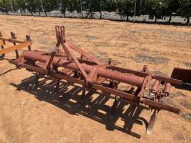 Massey Ferguson Cultivator, 2 row - picture0' - Click to enlarge