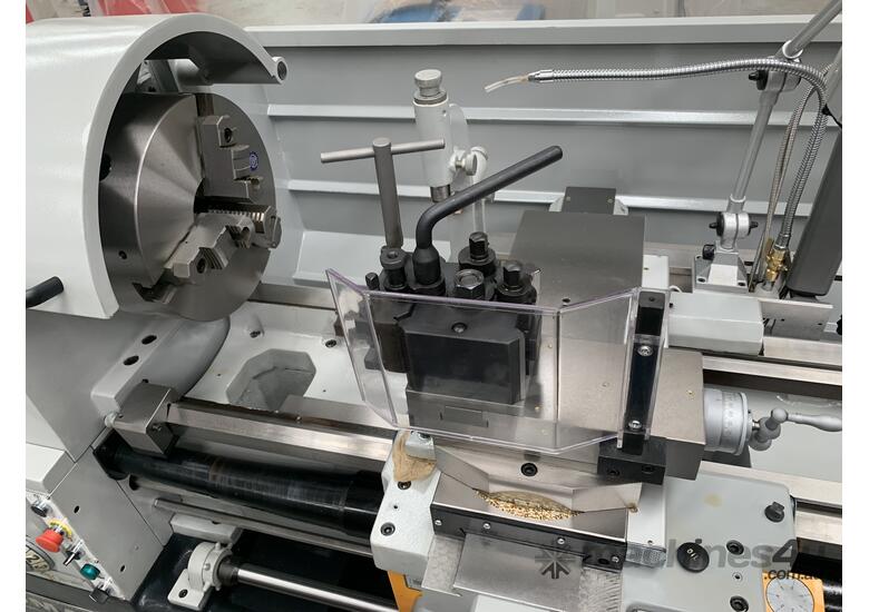 caption Romac Metal Lathe 560 x 2000mm 105mm Bore