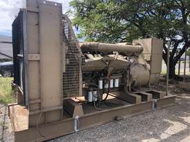 1000 KVA CUMMINS / STAMFORD INDUSTRIAL GENERATOR EX GOVT STANDBY LOW HOURS  - picture2' - Click to enlarge