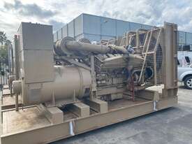 1000 KVA CUMMINS / STAMFORD INDUSTRIAL GENERATOR EX GOVT STANDBY LOW HOURS  - picture0' - Click to enlarge