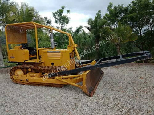 International TD8 Dozer DOZETC