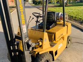 HYSTER H2.50XL 2.5T LPG FORKLIFT - 4.3m High 2500kg Capacity - picture0' - Click to enlarge
