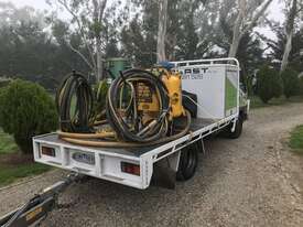 Mobile Sandblasting Truck - picture0' - Click to enlarge