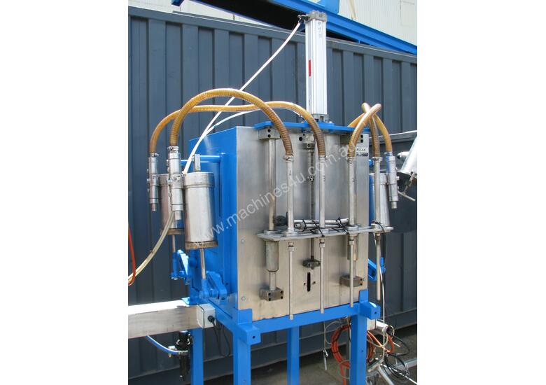 4 Head 250mL to 1L Bottle Filler Machine - Reilax 