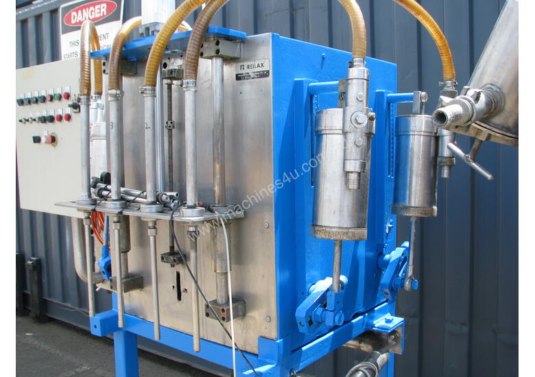 4 Head 250mL to 1L Bottle Filler Machine - Reilax 