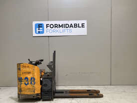 Crown PR4500 Pallet Truck Forklift - picture0' - Click to enlarge