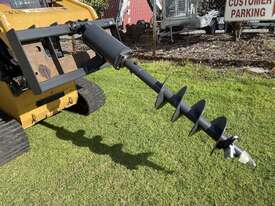 Post hole digger Hydraulic with auger skid steer - picture2' - Click to enlarge