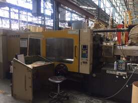  INJECTION MOULDING MACHINE - picture0' - Click to enlarge