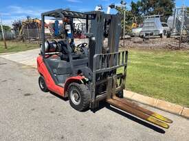 Forklift UN 2.5 Tonne Gas Auto Container mast side shift 2012 - picture2' - Click to enlarge