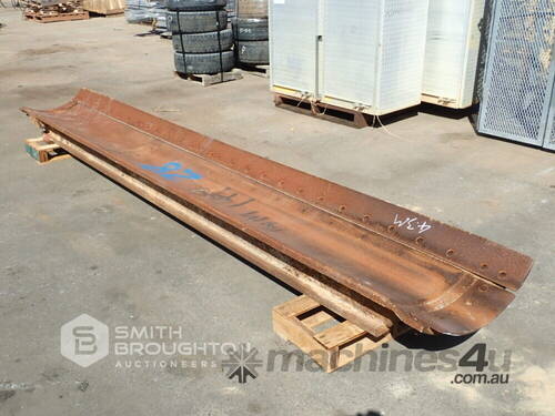 CATERPILLAR 4.3M MOULD BOARD TO SUIT 14M