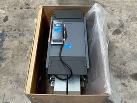 450 KW 820 Amp Variable Speed Drive New Unused VACON Power Module Type PM082050NONDG  - picture0' - Click to enlarge