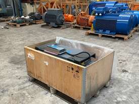 450 KW 820 Amp Variable Speed Drive New Unused VACON Power Module Type PM082050NONDG  - picture0' - Click to enlarge