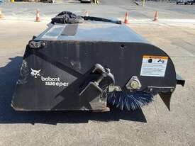 Bobcat Skid Steer Sweeper - picture0' - Click to enlarge