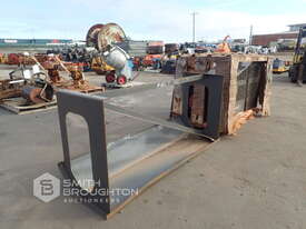 2 X EXCAVATOR PANELS (UNUSED) - picture0' - Click to enlarge