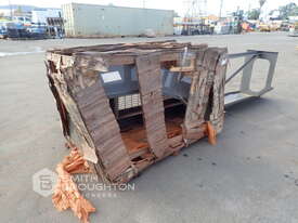 2 X EXCAVATOR PANELS (UNUSED) - picture1' - Click to enlarge