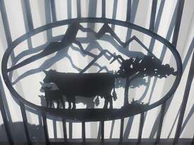 4.2m Bi-Parting Animal Gates - picture2' - Click to enlarge