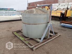 WATER TANK IN FRAME - picture1' - Click to enlarge