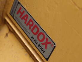 ONTRAC PREMIUM HARDOX MUD Bucket, 2060mm, Australian Made - picture0' - Click to enlarge