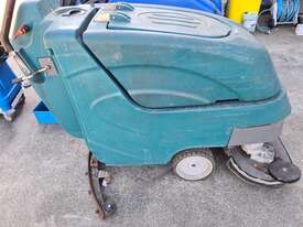 Walk Behind Floor Scrubber - picture0' - Click to enlarge