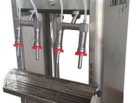 R 4B Gravity Liquid Filling Machine - picture0' - Click to enlarge