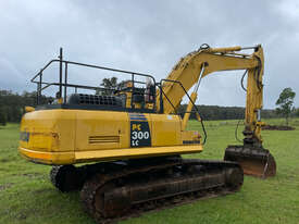 Komatsu PC300LC-8 Tracked-Excav Excavator - picture0' - Click to enlarge