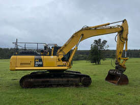 Komatsu PC300LC-8 Tracked-Excav Excavator - picture1' - Click to enlarge