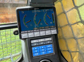 Komatsu PC300LC-8 Tracked-Excav Excavator - picture2' - Click to enlarge
