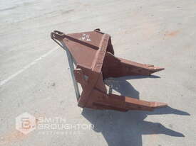 3 POINT LINKAGE RIPPER ATTACHMENT - picture0' - Click to enlarge