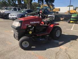 2002 MTD 38SD 6Spd Lawn Garden Tractors - picture0' - Click to enlarge