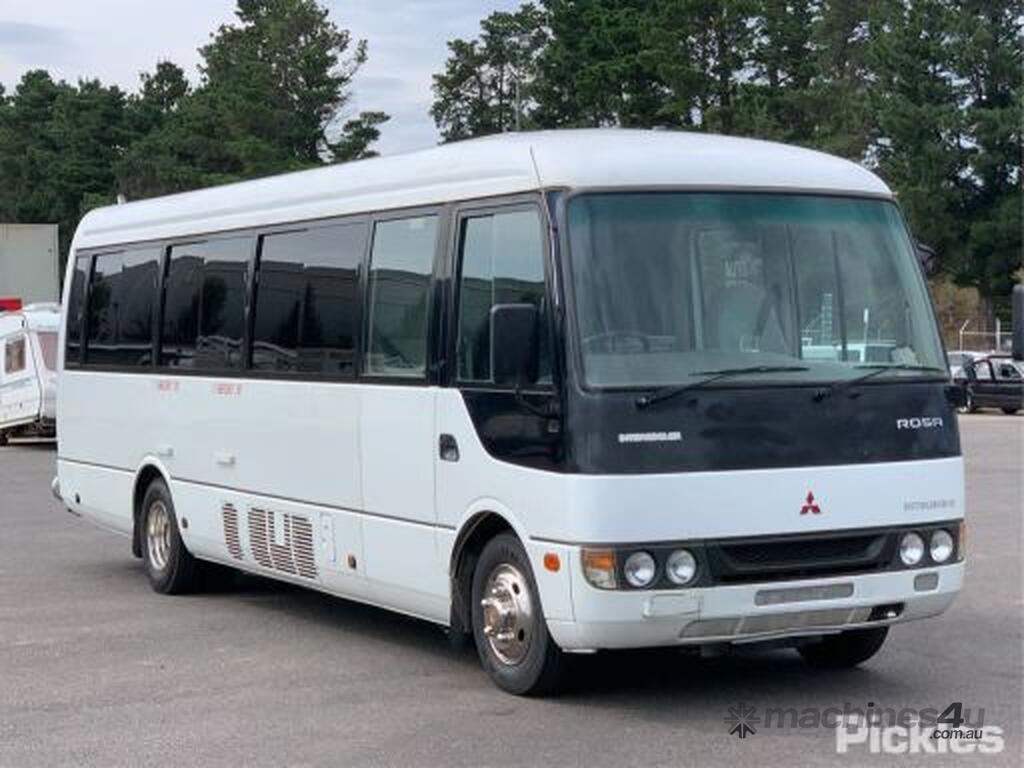 Buy Used Mitsubishi 2004 Mitsubishi Rosa BE600 Deluxe Commuter Bus in ...