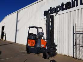 2.0T LPG Narrow Aisle Forklift - picture0' - Click to enlarge