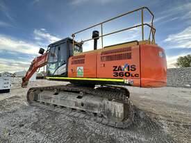 2017 HITACHI ZX360 LC - picture0' - Click to enlarge