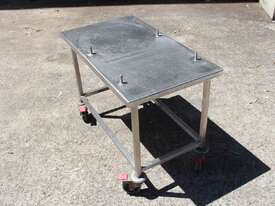 Stainless Steel Mobile Table. - picture0' - Click to enlarge