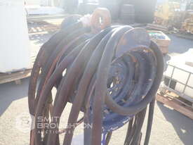 HOSE REEL & PUMP - picture2' - Click to enlarge