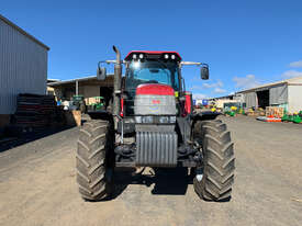 McCormick XTX200 FWA/4WD Tractor - picture0' - Click to enlarge