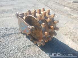 Compactor Wheel to suit Excavator, Centers 580mm, Ears 420mm, Pins 115mm - picture0' - Click to enlarge