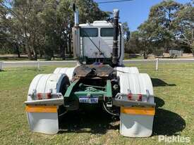 1994 Freightliner FL112 - picture1' - Click to enlarge