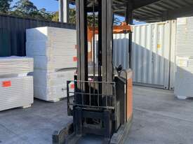 Toyota BT High Reach Truck - picture1' - Click to enlarge