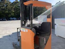 Toyota BT High Reach Truck - picture2' - Click to enlarge