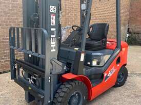 Heli 2.5t Diesel Forklift  - picture0' - Click to enlarge