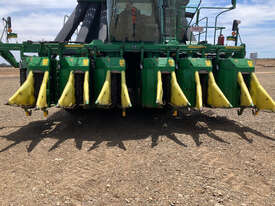 John Deere CP690 Cotton Picker/Stripper Harvester/Header - picture1' - Click to enlarge