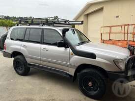 Toyota Landcruiser - picture0' - Click to enlarge