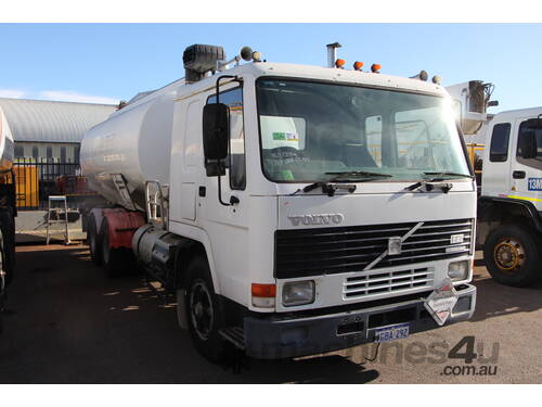 1993 VOLVO FL10 TANK TRUCK