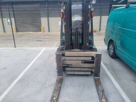 Mitsubishi 3.5T Forklift with fork clamp and rotator - picture2' - Click to enlarge