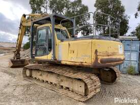 Komatsu PC200LC-6E - picture2' - Click to enlarge