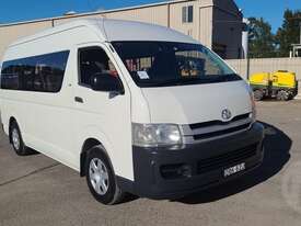 Toyota Hiace KDH - picture0' - Click to enlarge