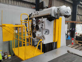 Huron LU85 22A 4m Bed Milling Machine - picture0' - Click to enlarge